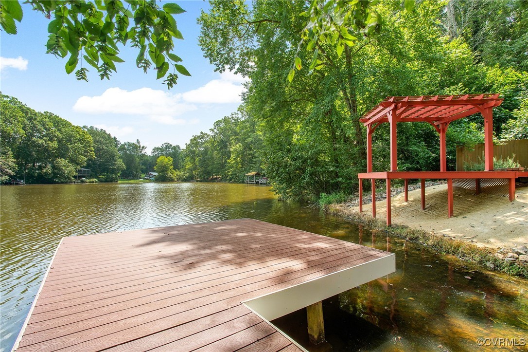 2103 Lakeview Dr