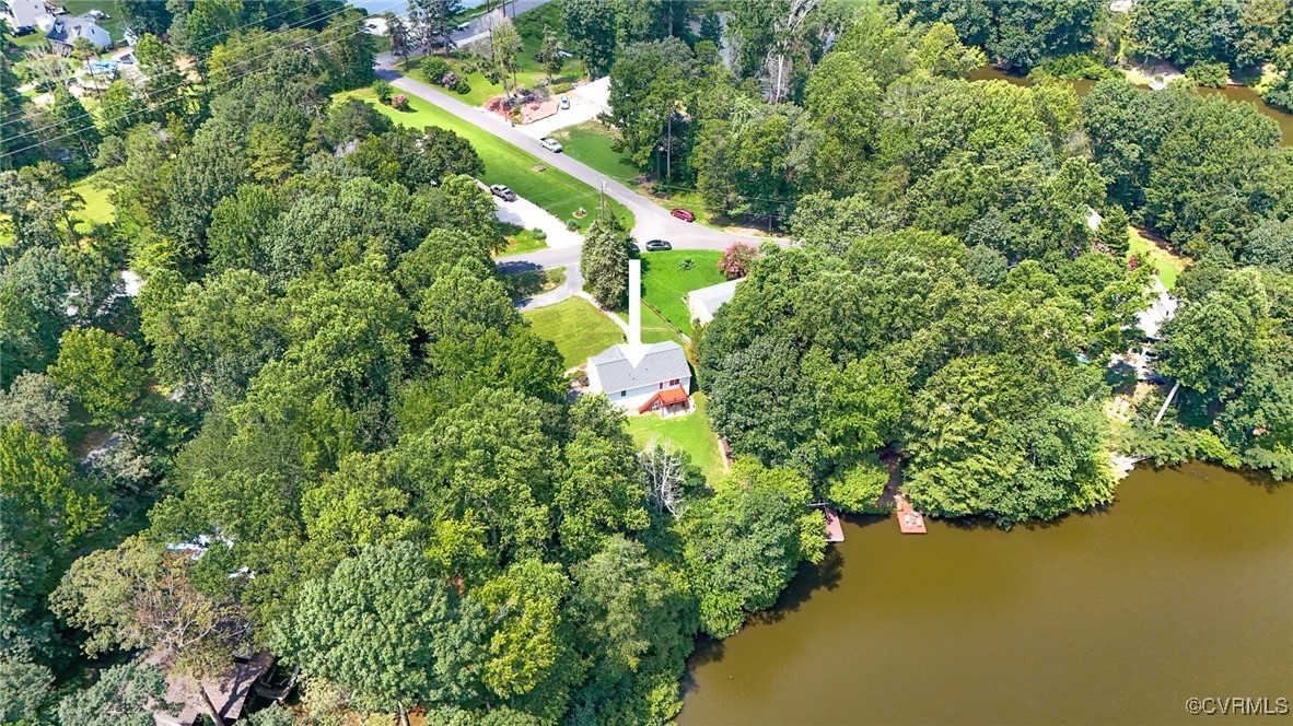 2103 Lakeview Dr
