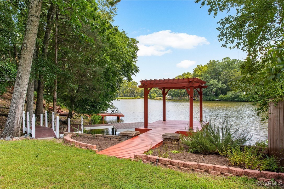 2103 Lakeview Dr