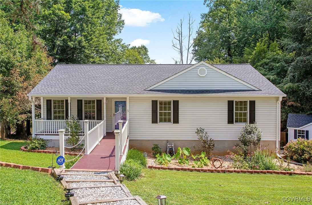 2103 Lakeview Dr