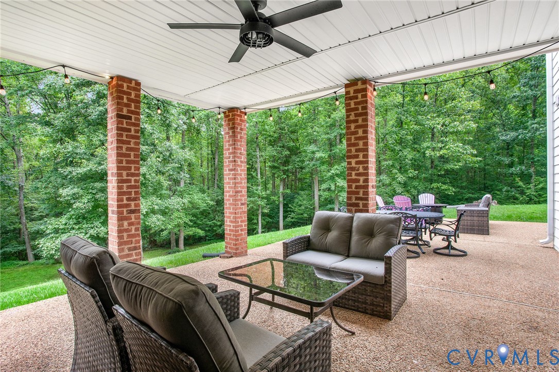 3124 Walnut Ridge Ln