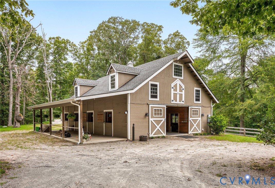 3124 Walnut Ridge Ln