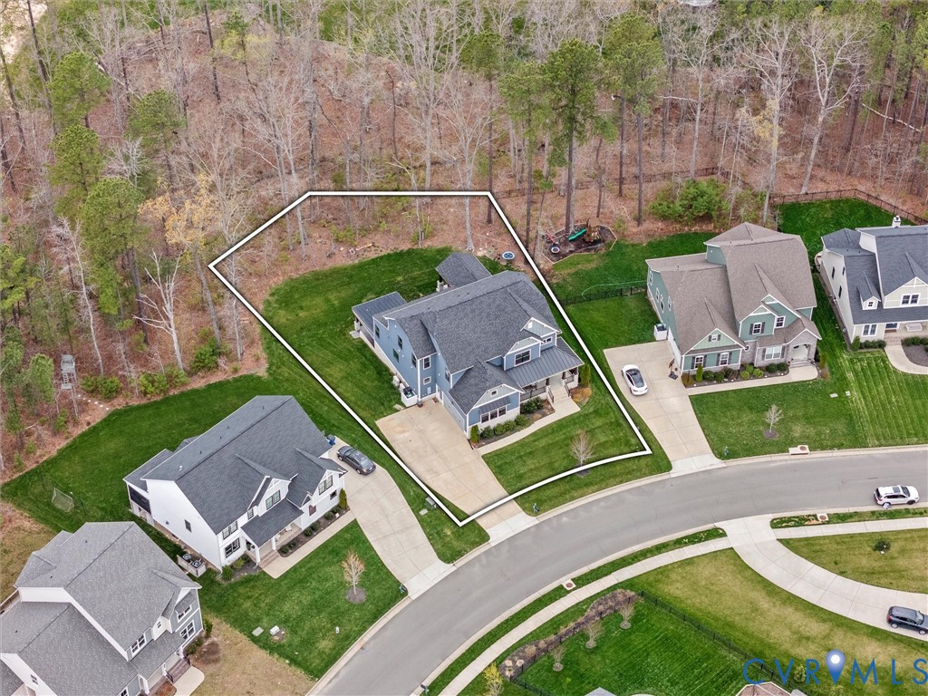 7118 Maple Summit Ln