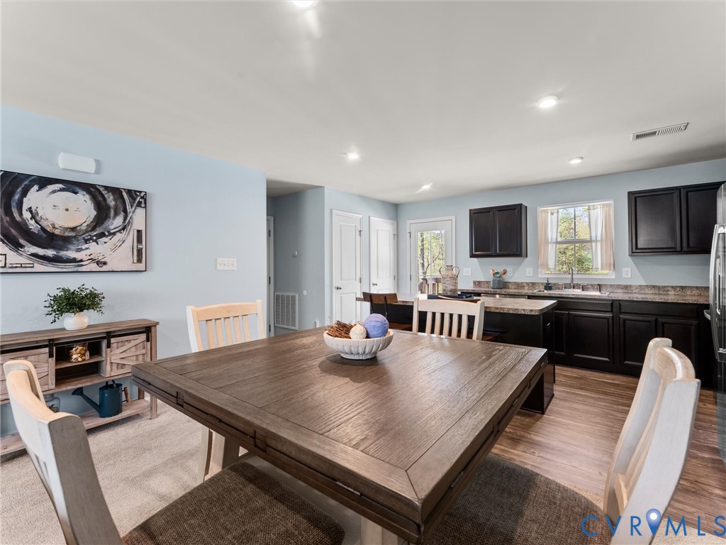 7600 Lawnbrook Dr