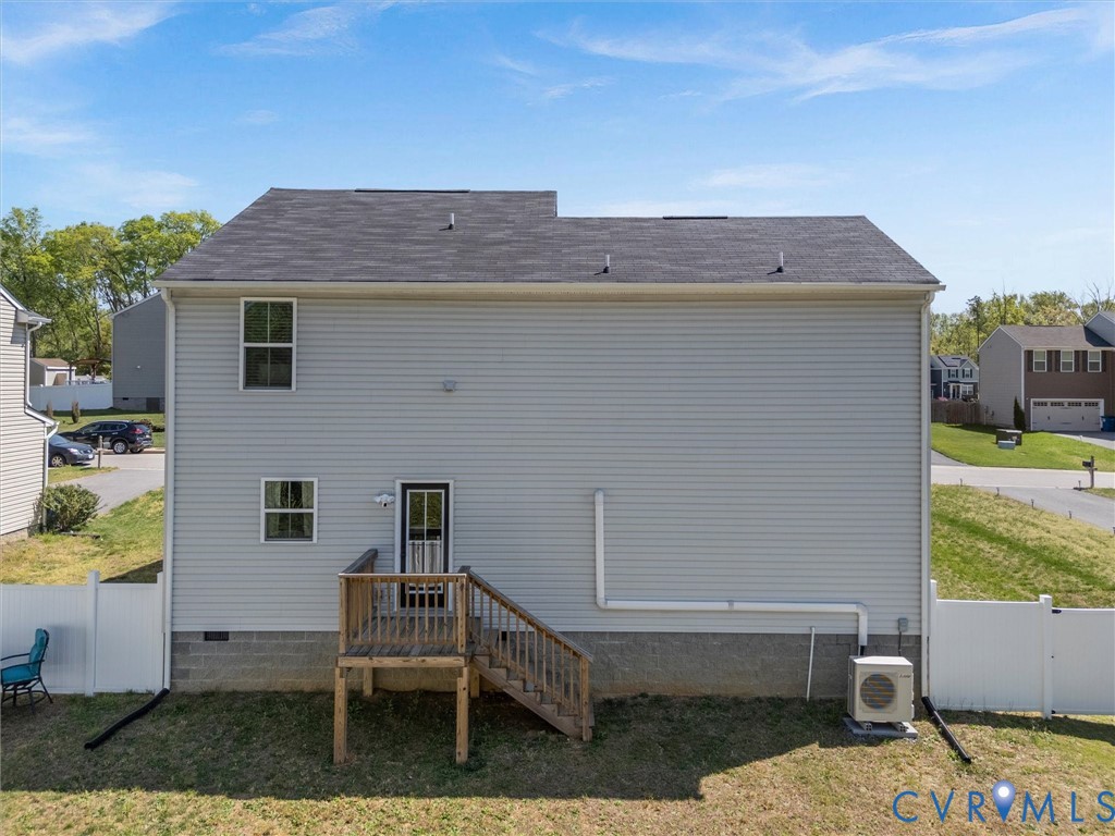 7600 Lawnbrook Dr