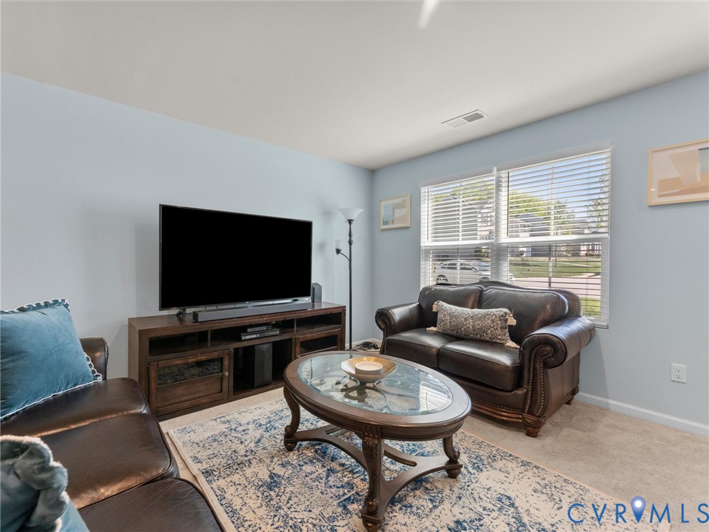 7600 Lawnbrook Dr