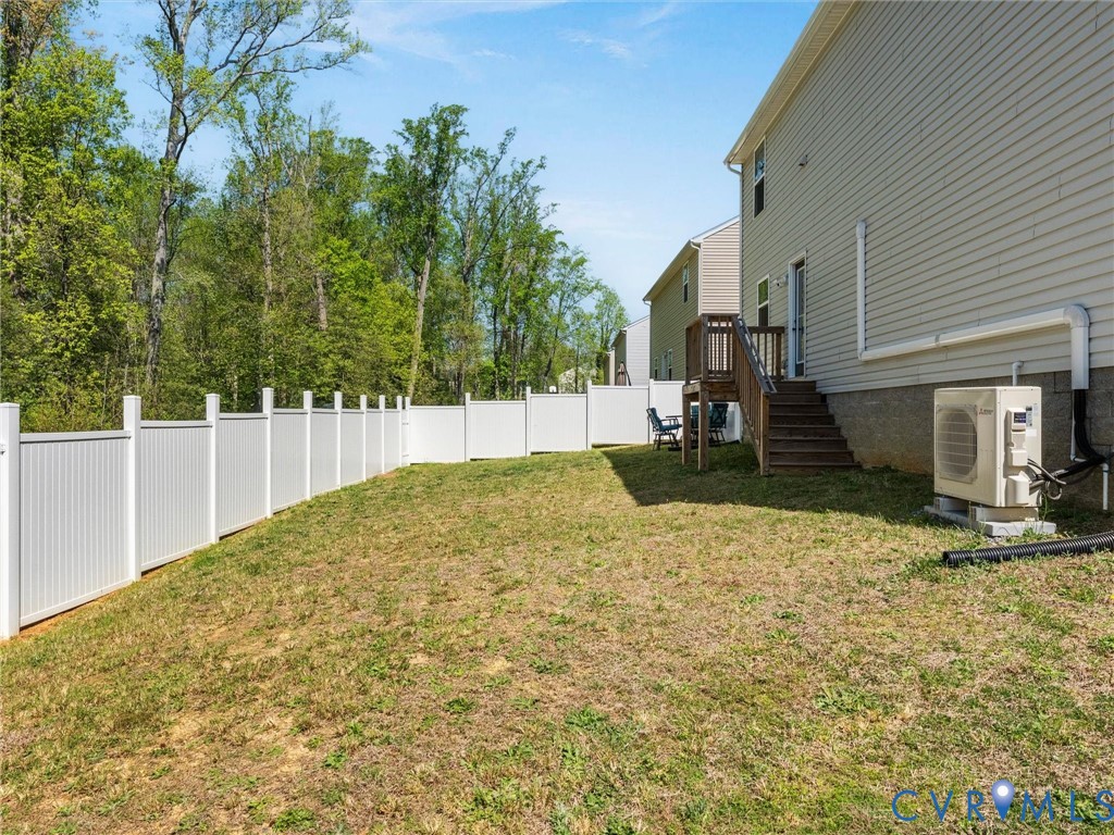 7600 Lawnbrook Dr