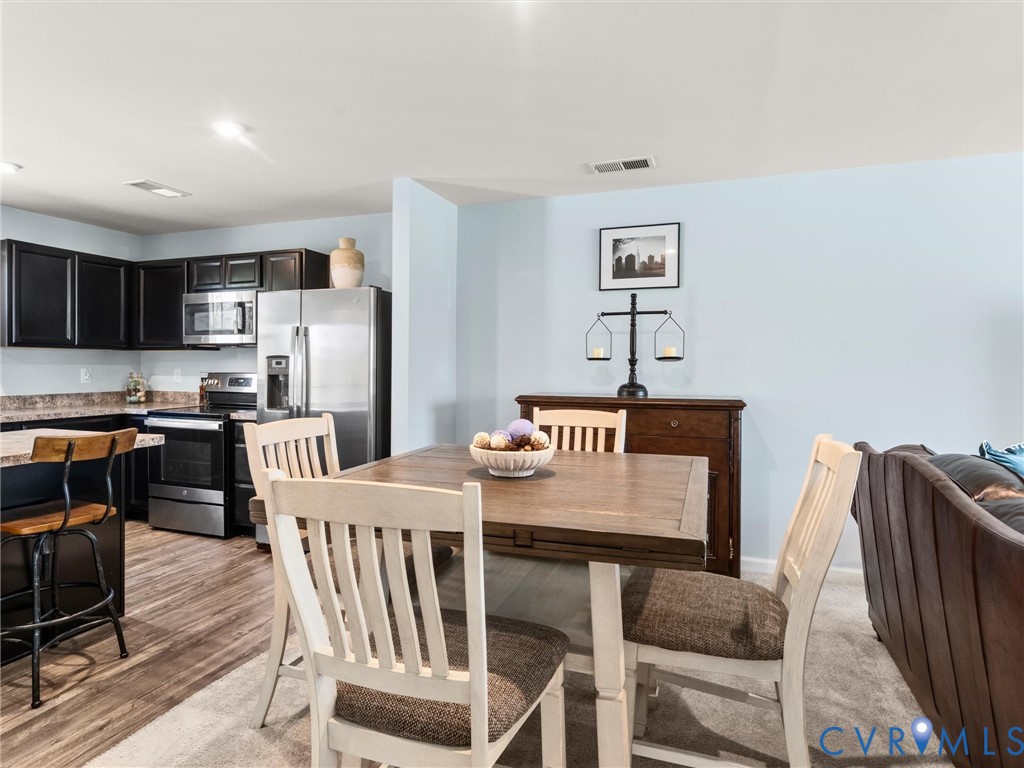 7600 Lawnbrook Dr