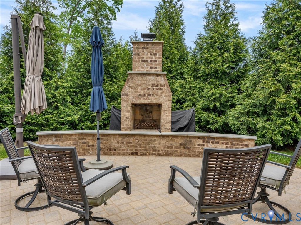 1719 Tulip Hill Dr