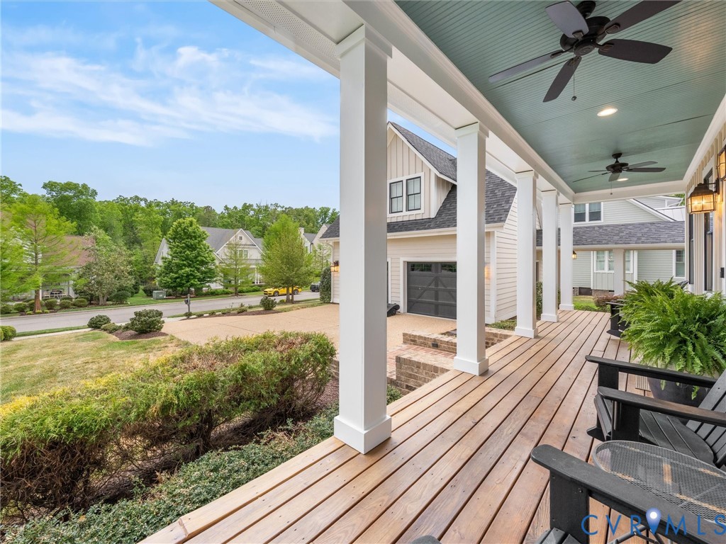 1719 Tulip Hill Dr
