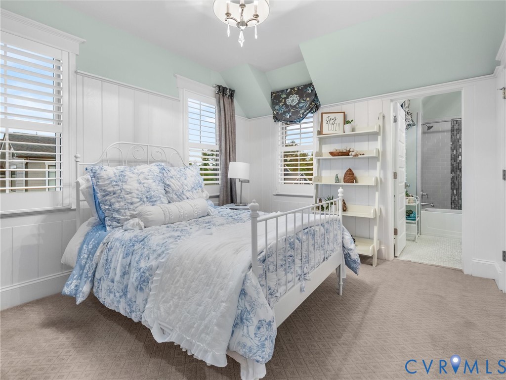1719 Tulip Hill Dr