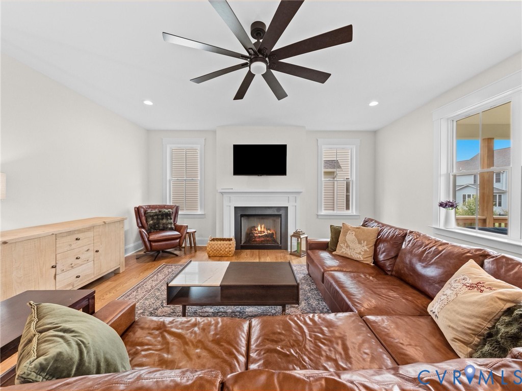 3719 Bellstone Dr