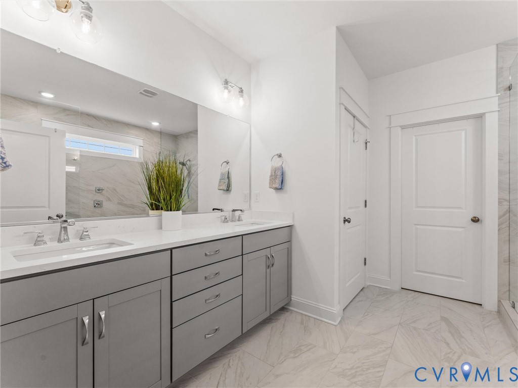 312 Randolph View Dr