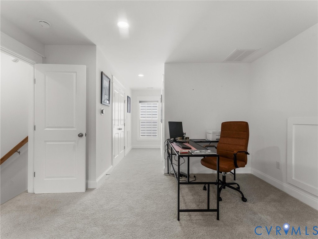 312 Randolph View Dr
