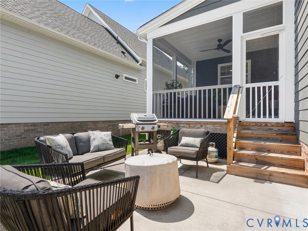 312 Randolph View Dr