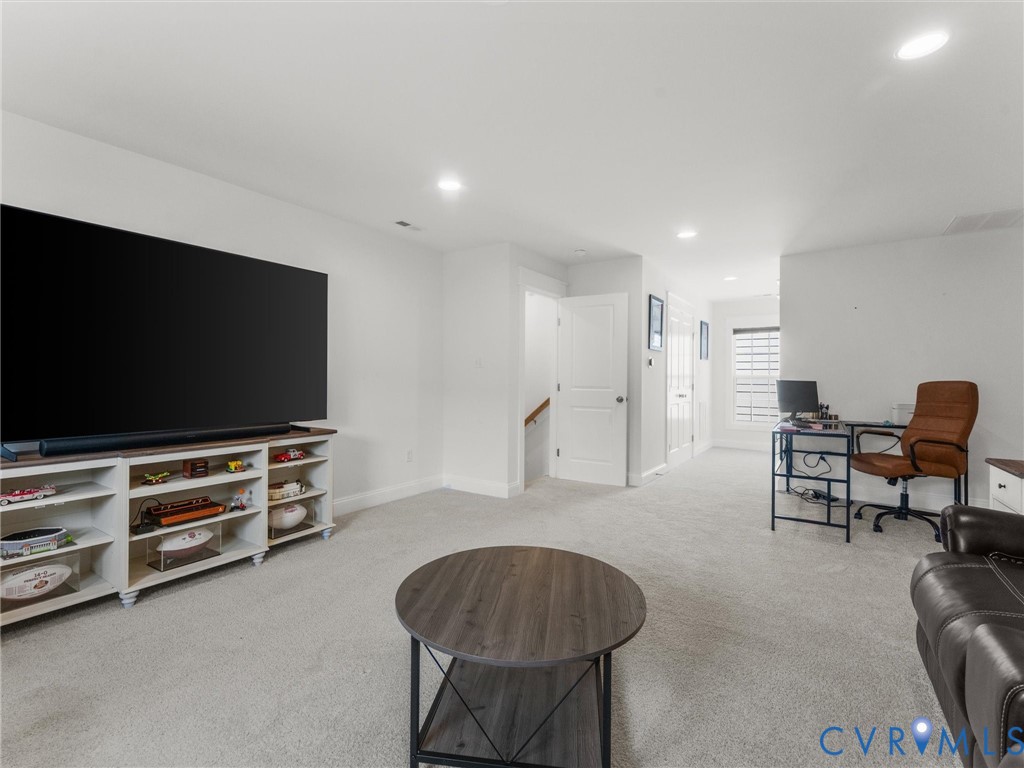 312 Randolph View Dr