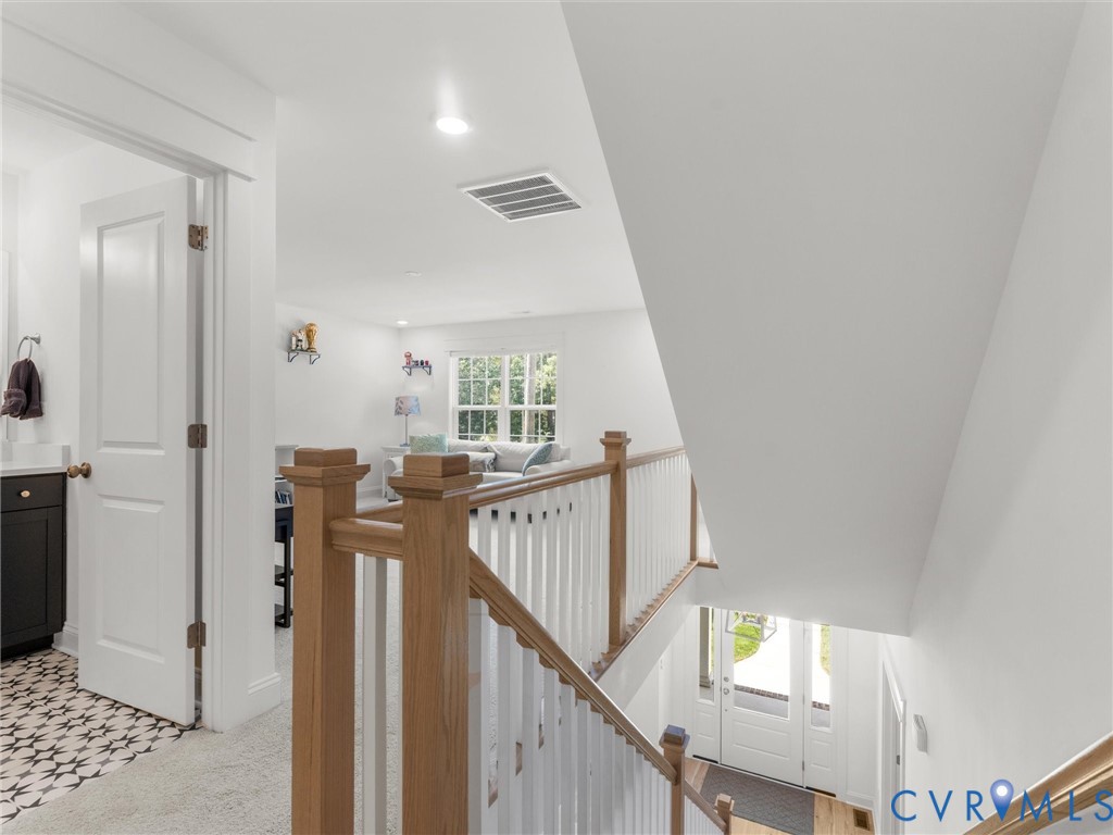 312 Randolph View Dr