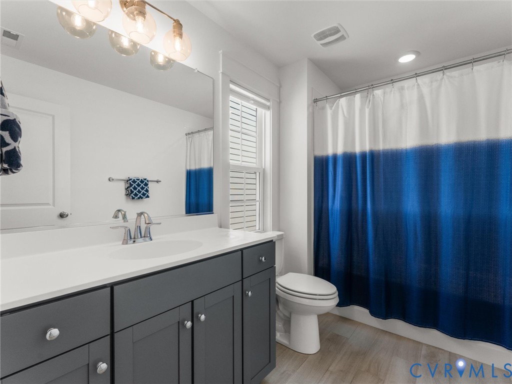 312 Randolph View Dr