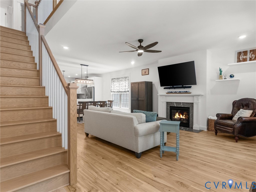312 Randolph View Dr