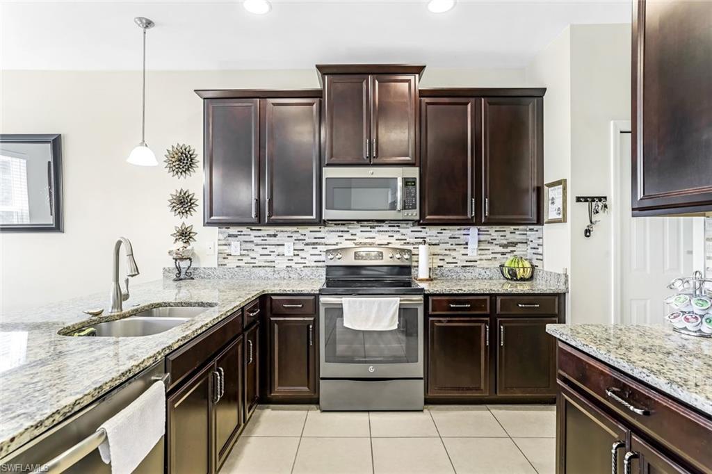 10825 Alvara WAY