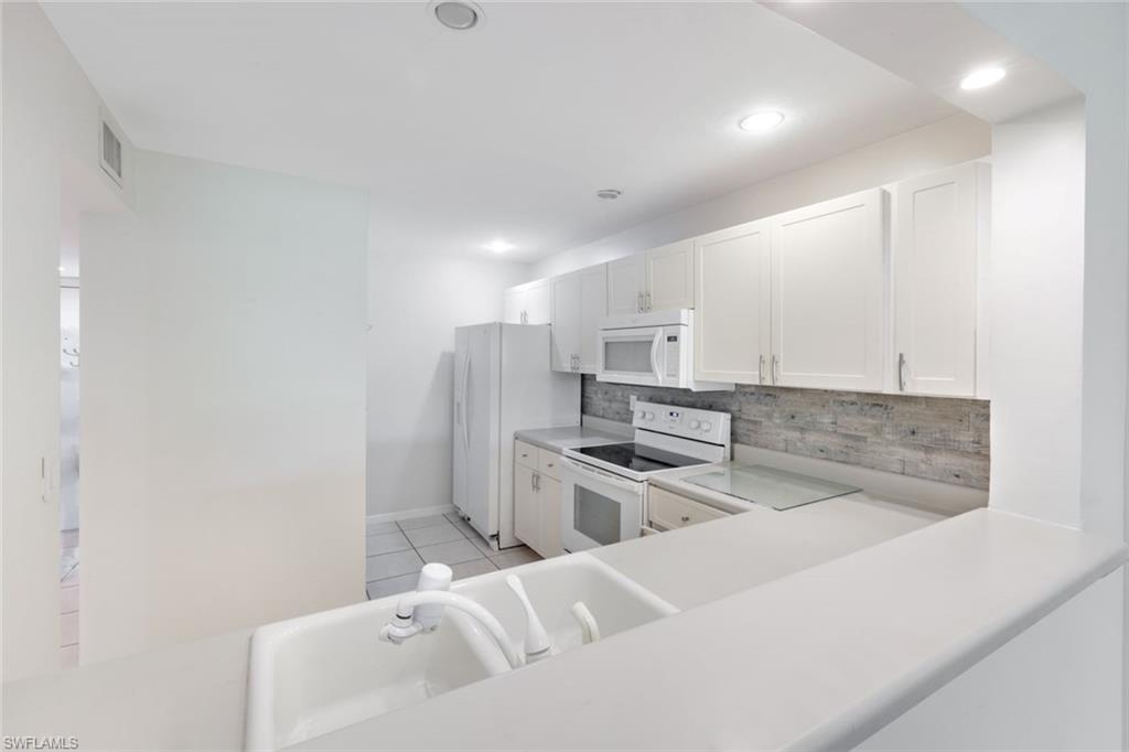 1228 Commonwealth CIR # O203
