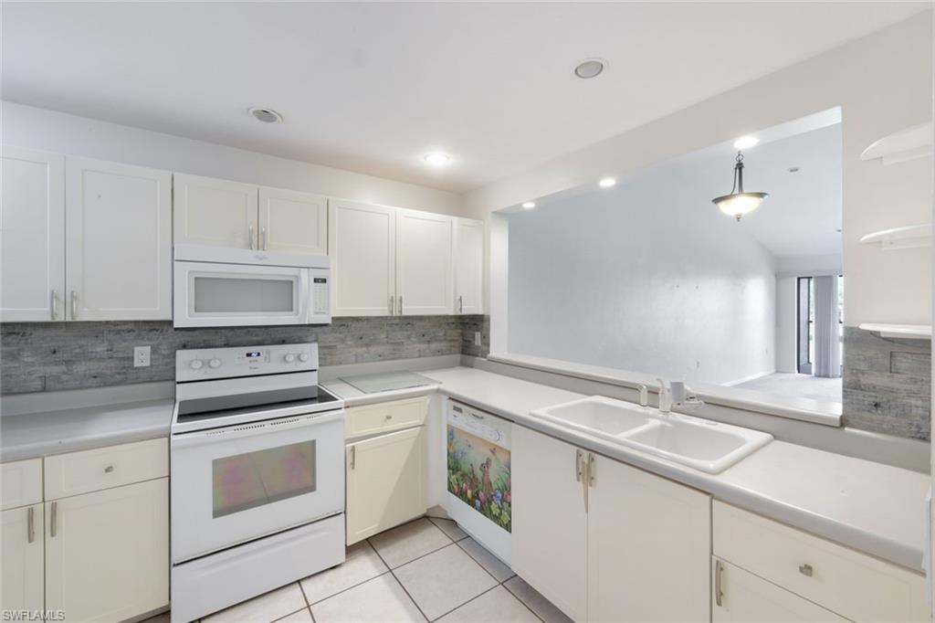 1228 Commonwealth CIR # O203