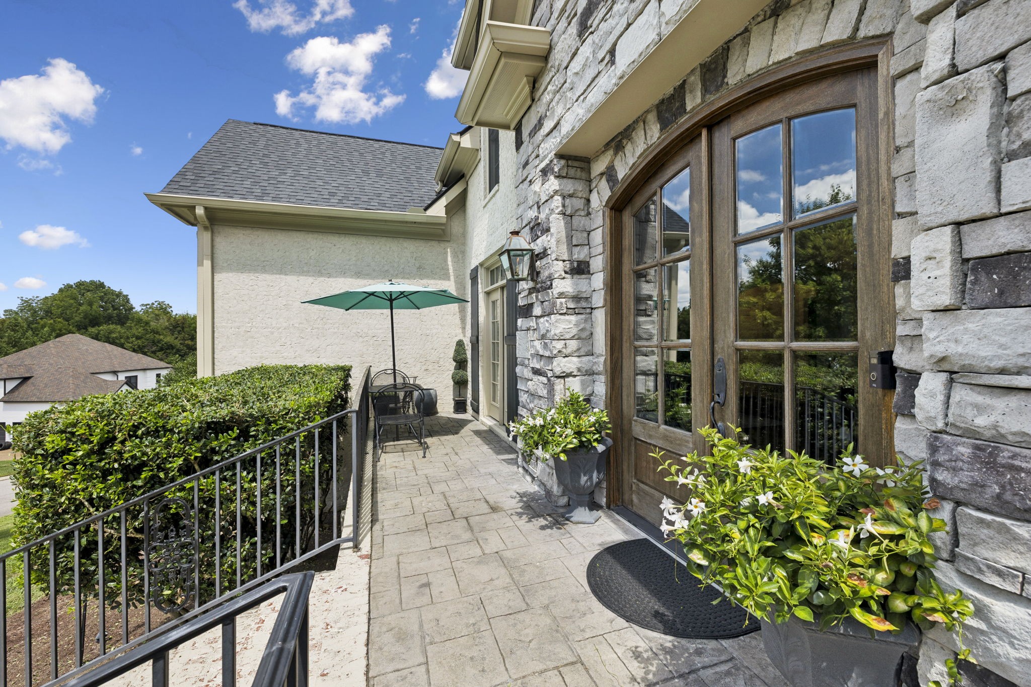 412 Sandcastle Rd