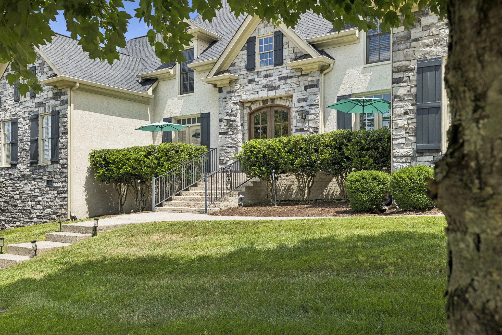 412 Sandcastle Rd