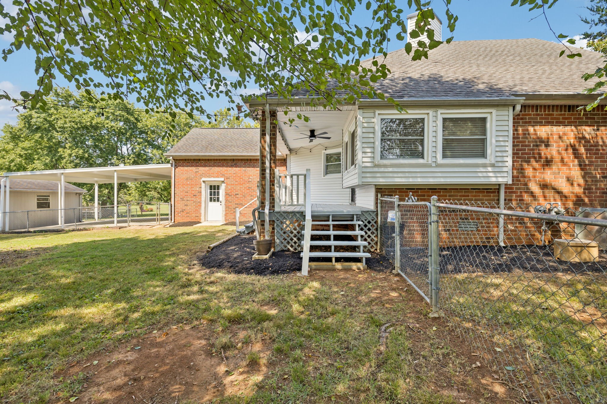 2654 Crosspark Dr