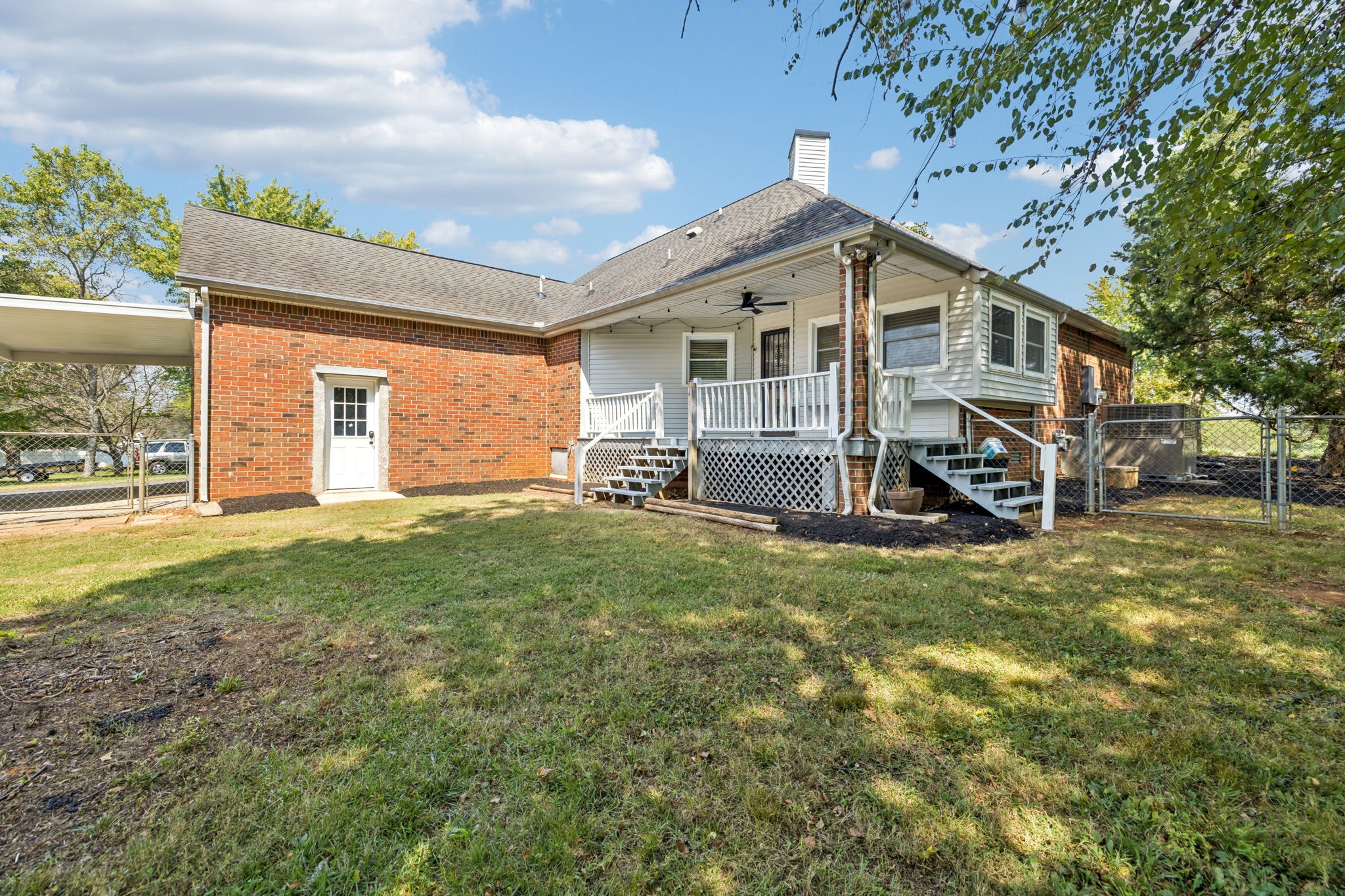 2654 Crosspark Dr