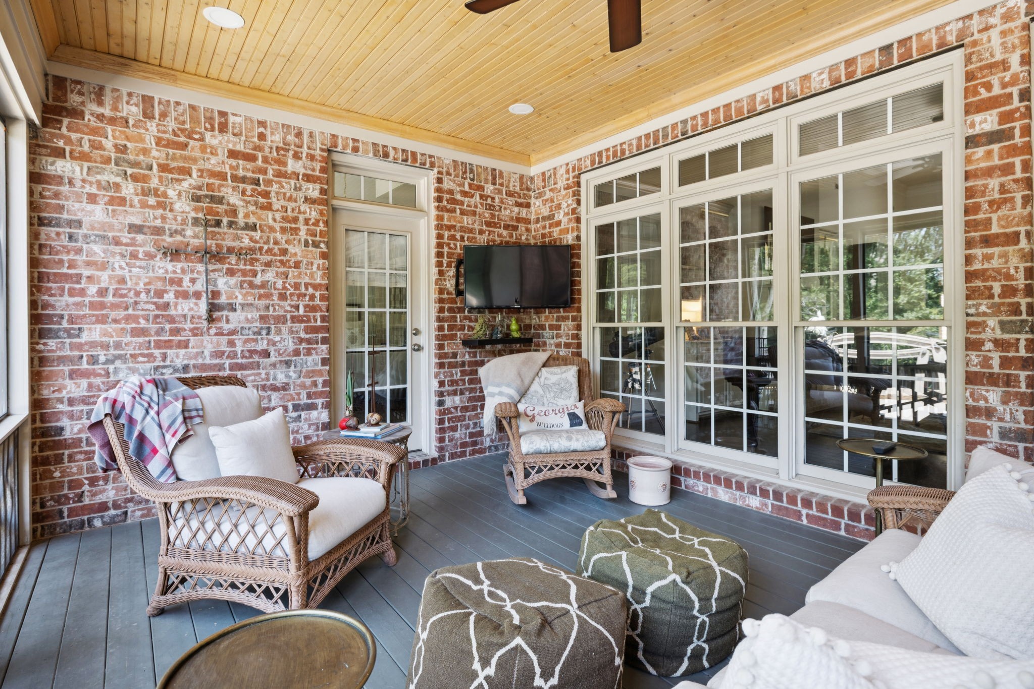 829 Highgrove Cir
