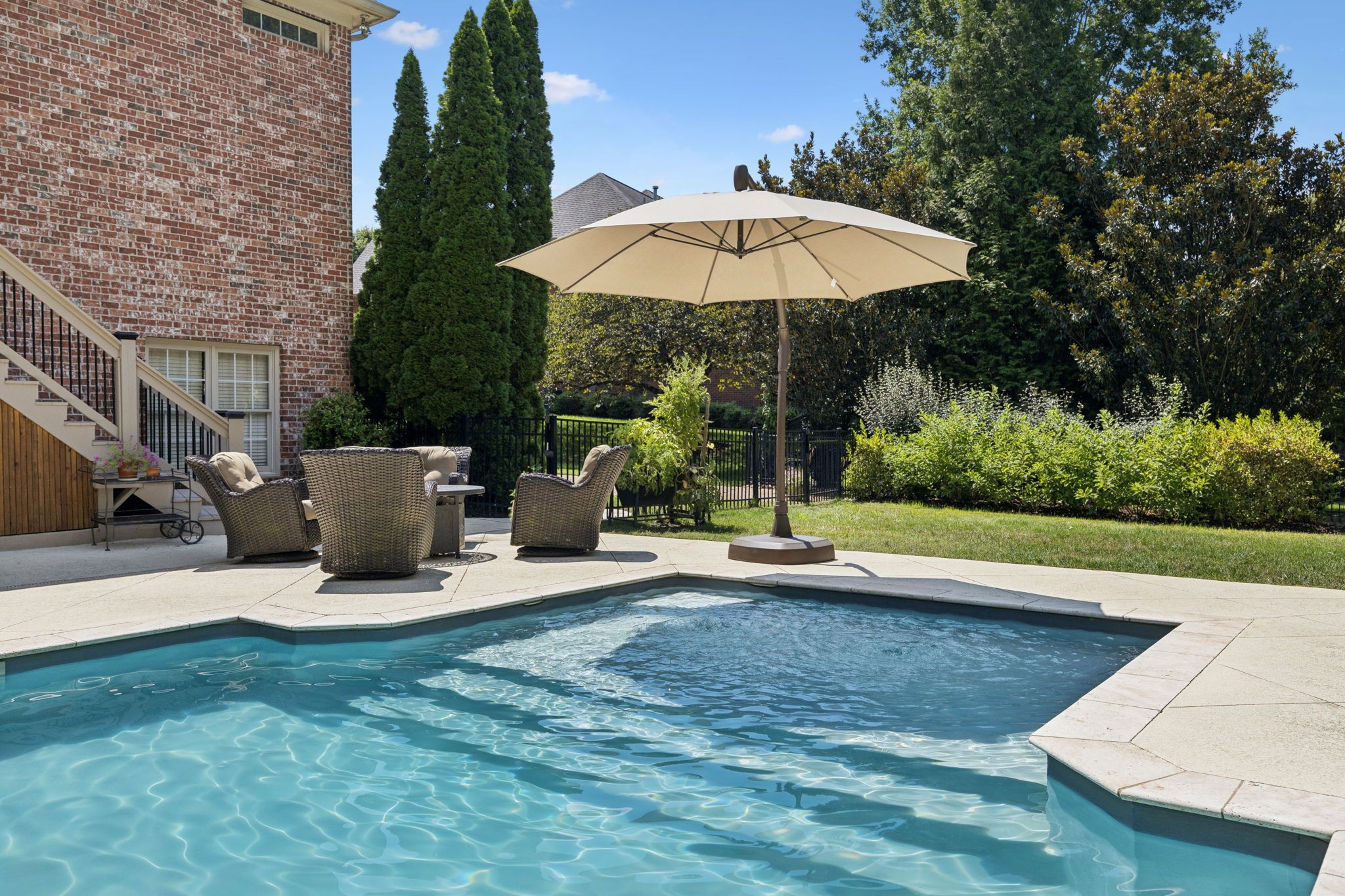 829 Highgrove Cir