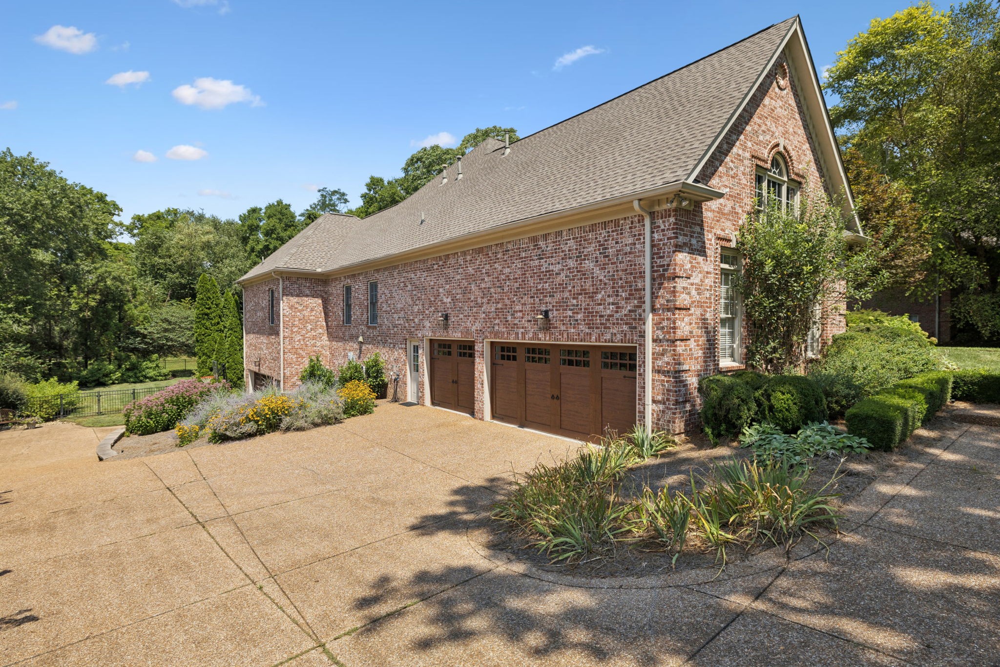829 Highgrove Cir