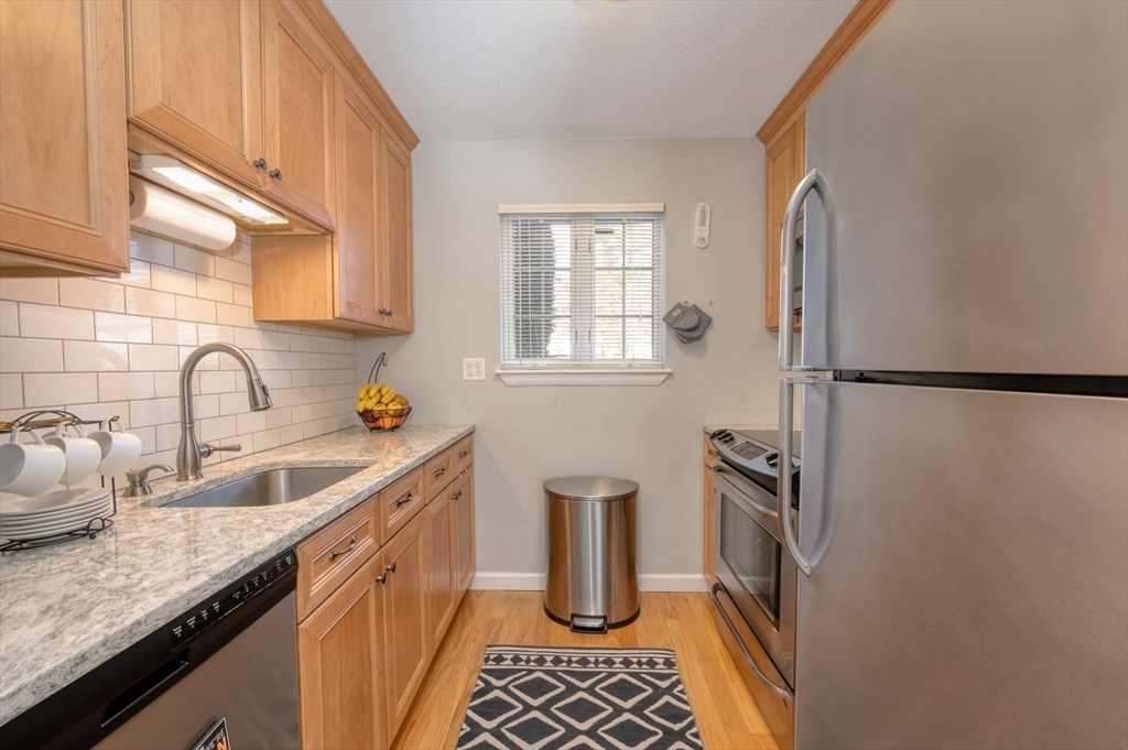 6 Adam St # 8