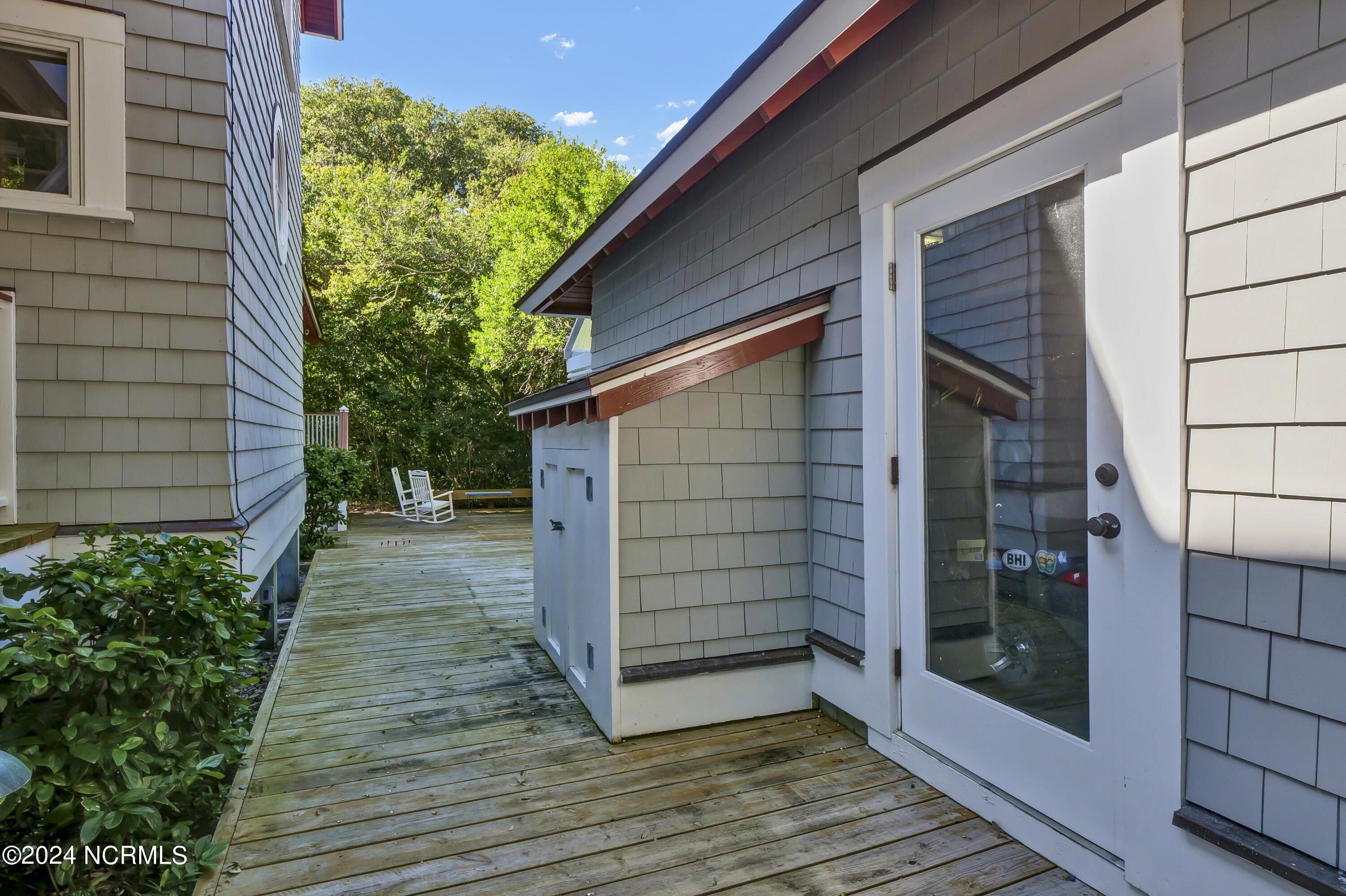 15 Surfboat Court