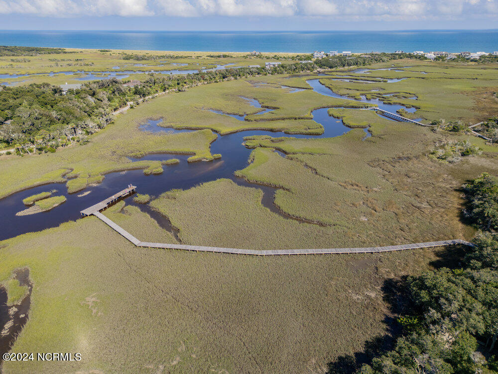 15 Surfboat Court