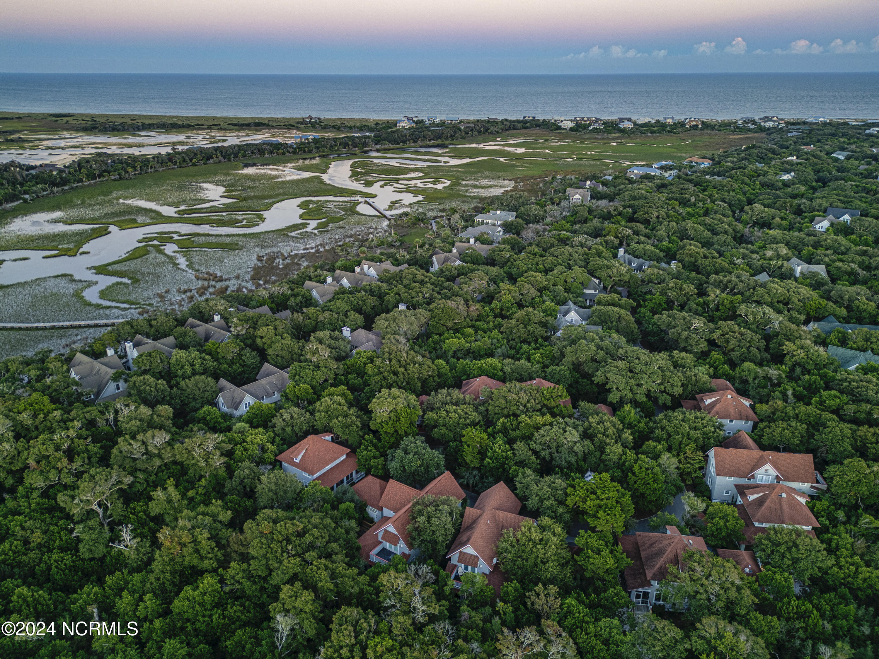 15 Surfboat Court