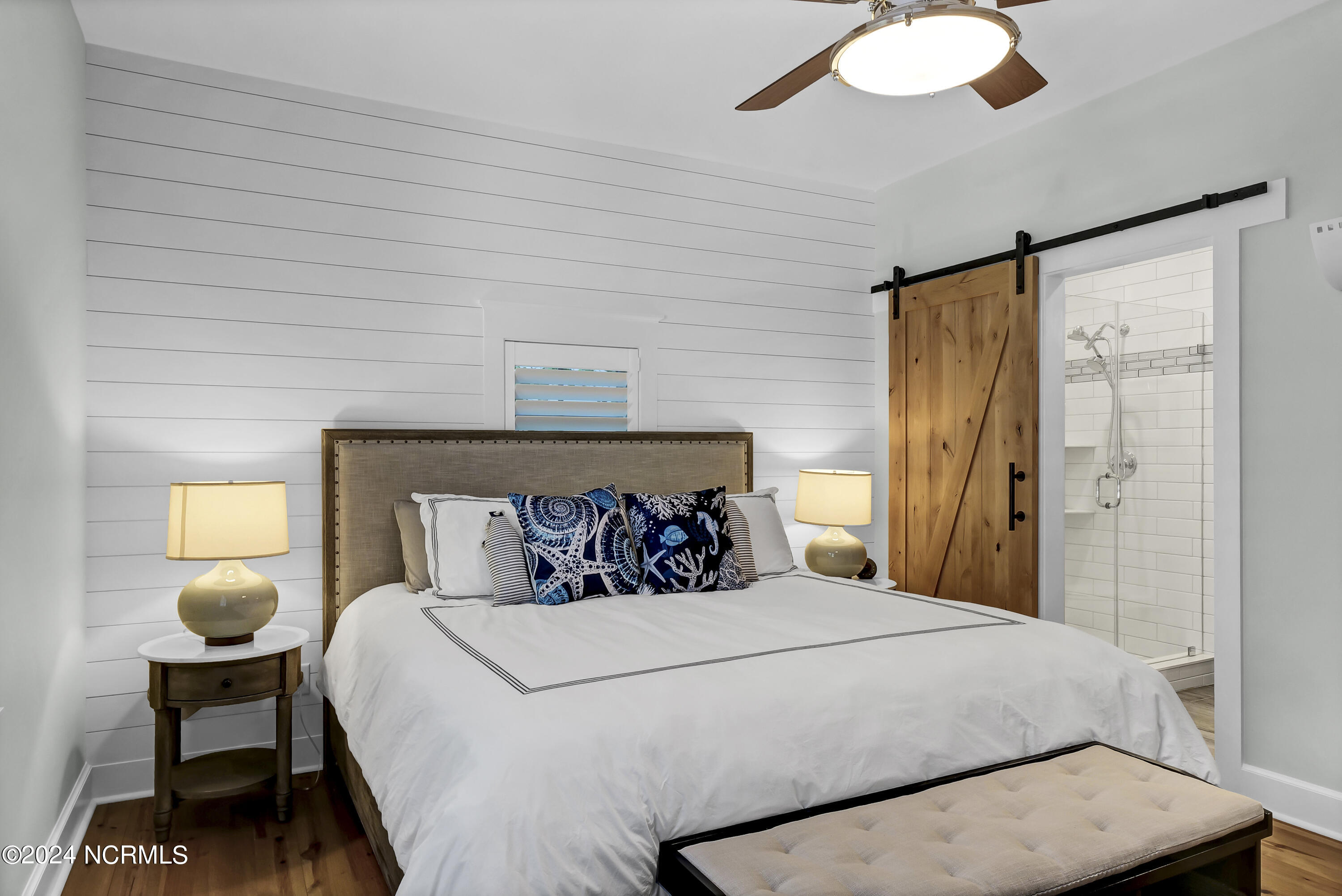 15 Surfboat Court