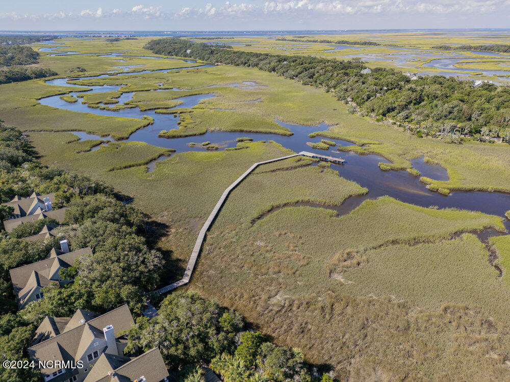 15 Surfboat Court