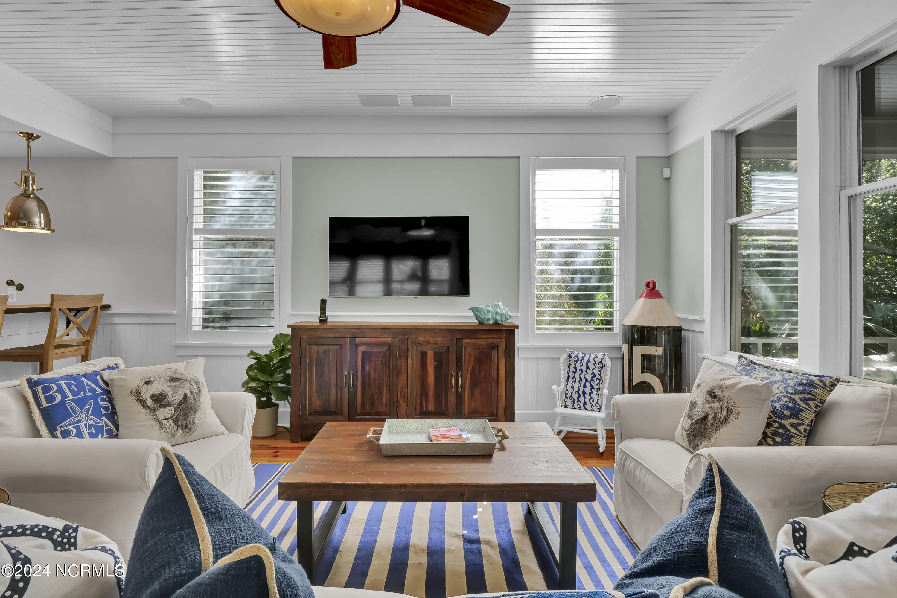 15 Surfboat Court