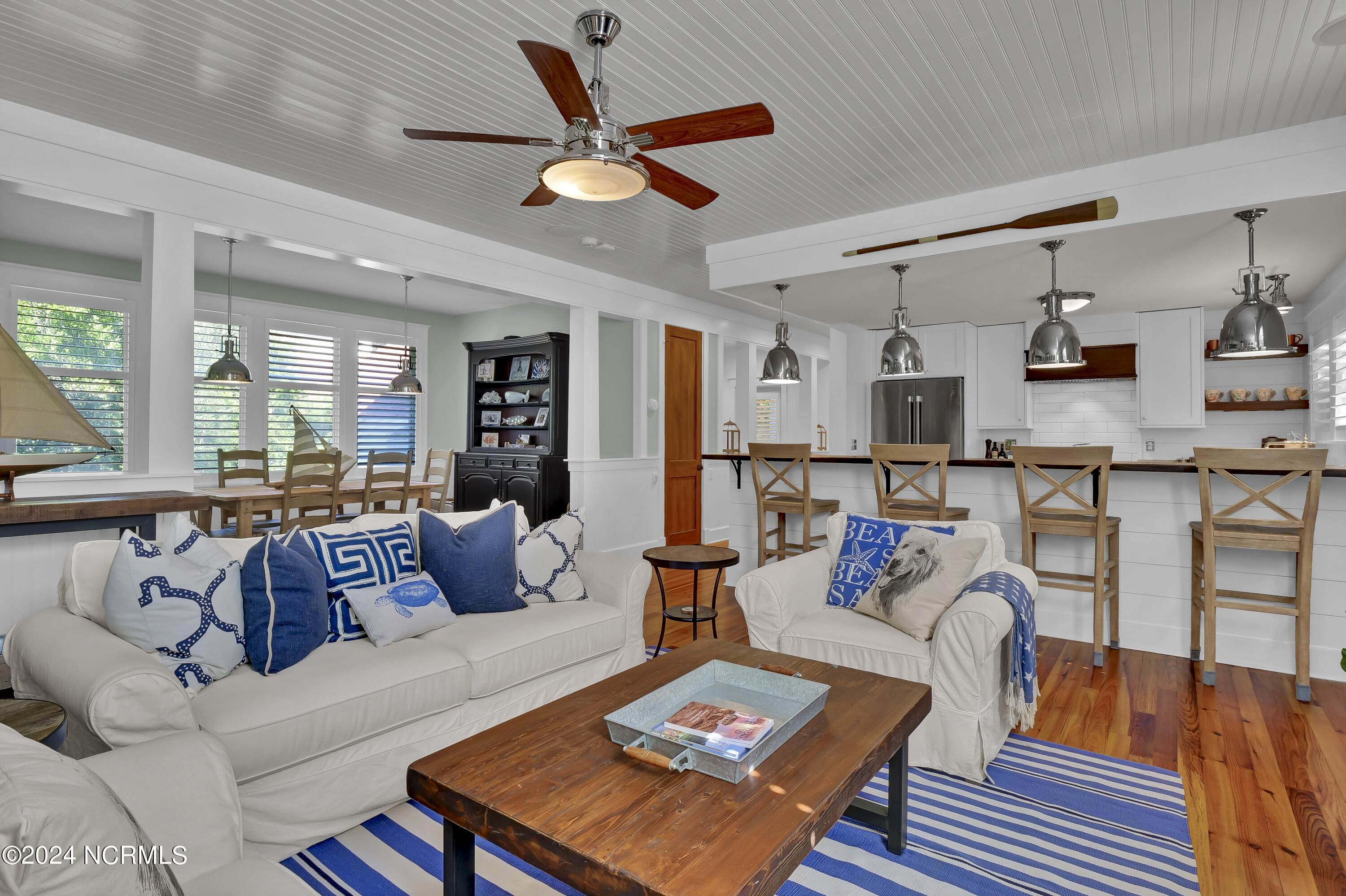 15 Surfboat Court