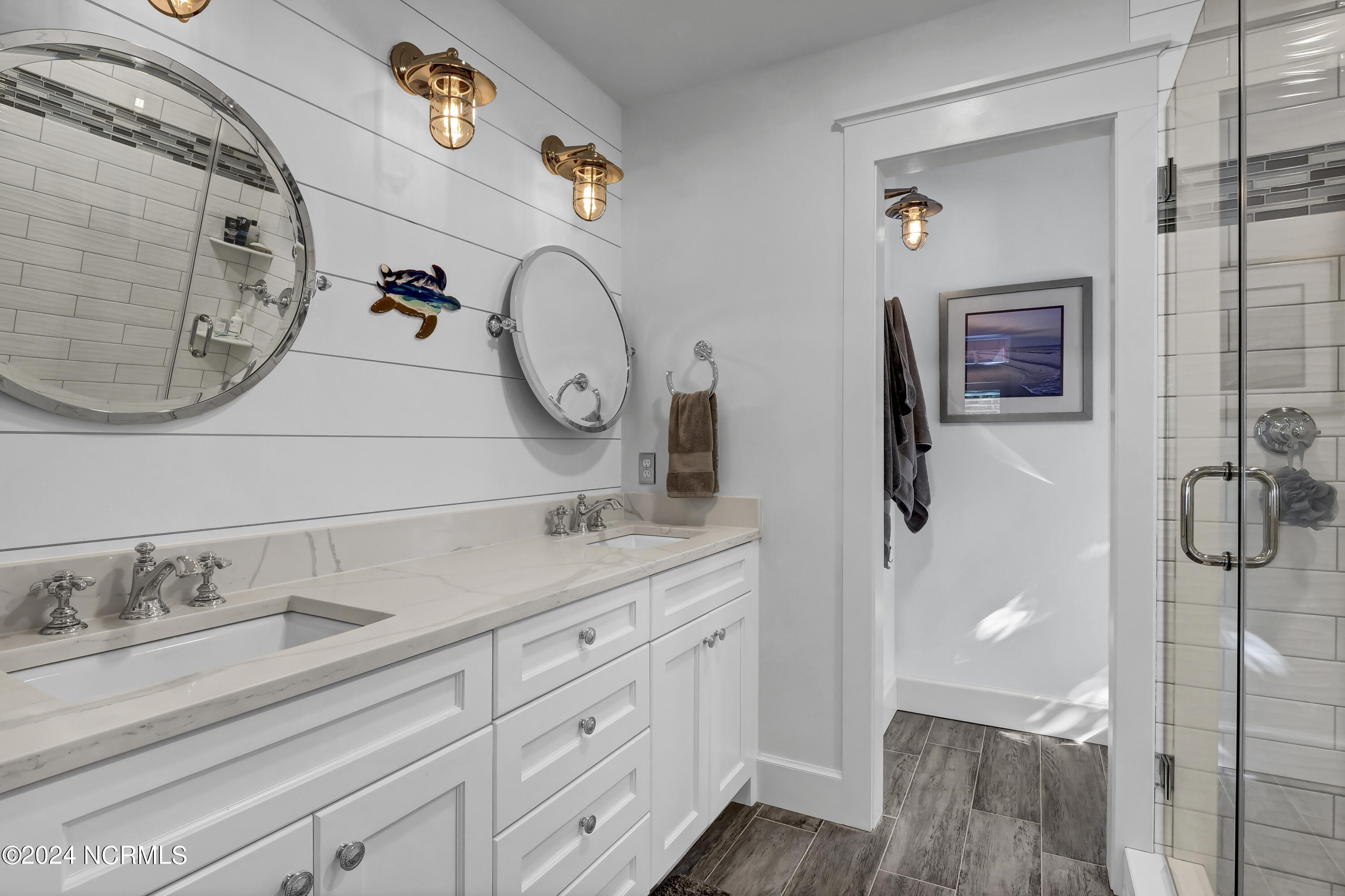 15 Surfboat Court