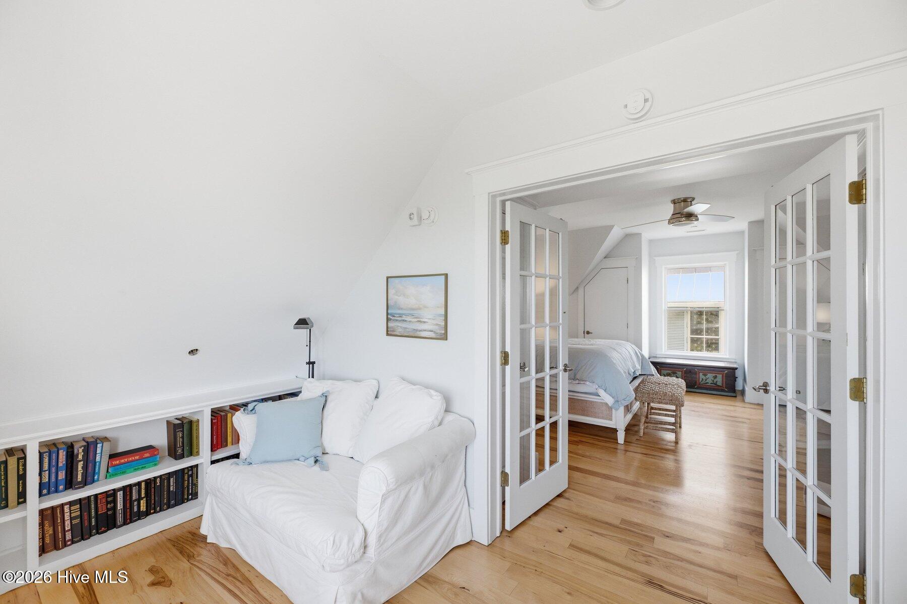 41 Transom Row