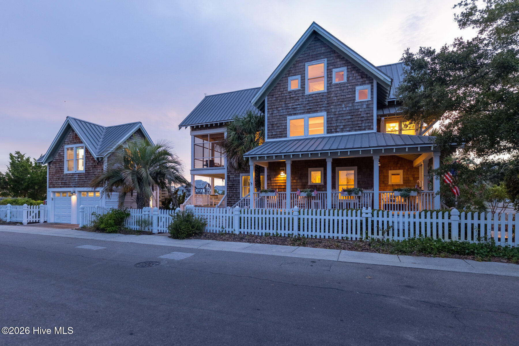 41 Transom Row