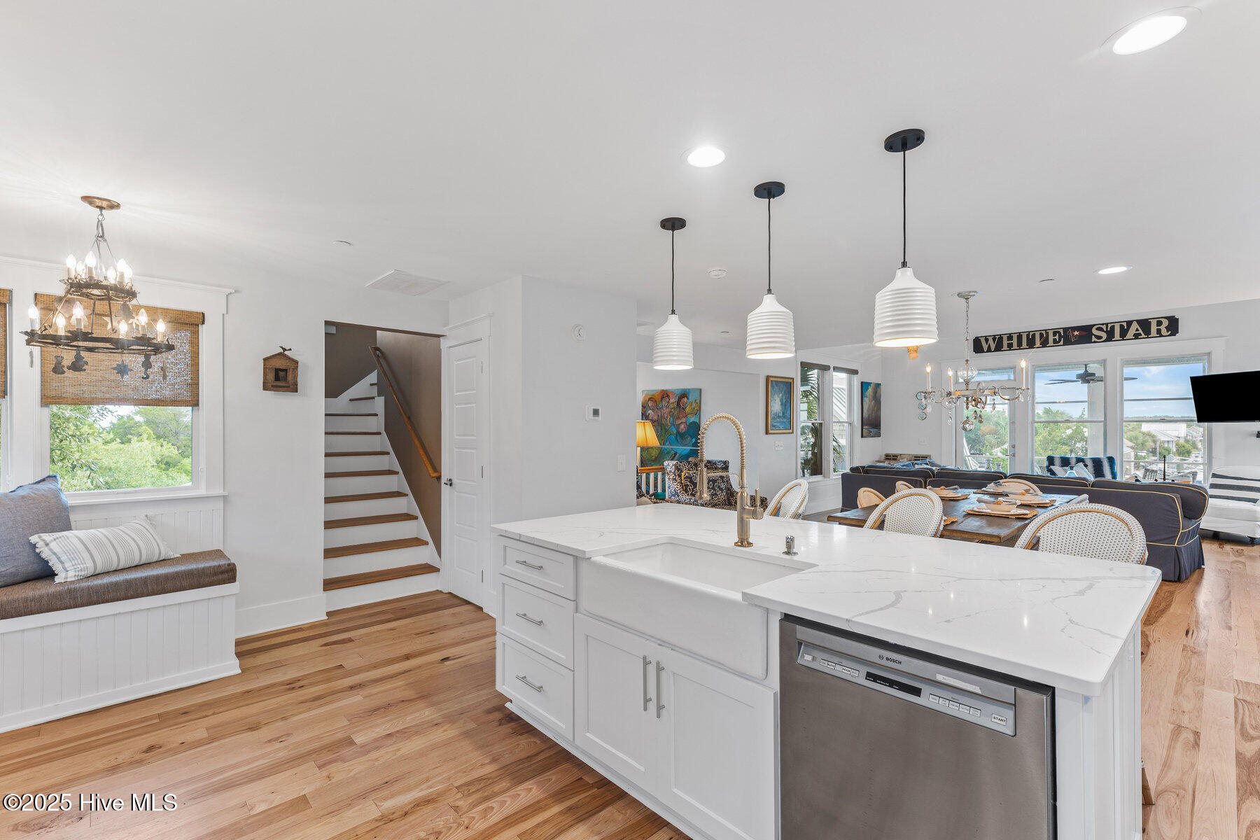 41 Transom Row