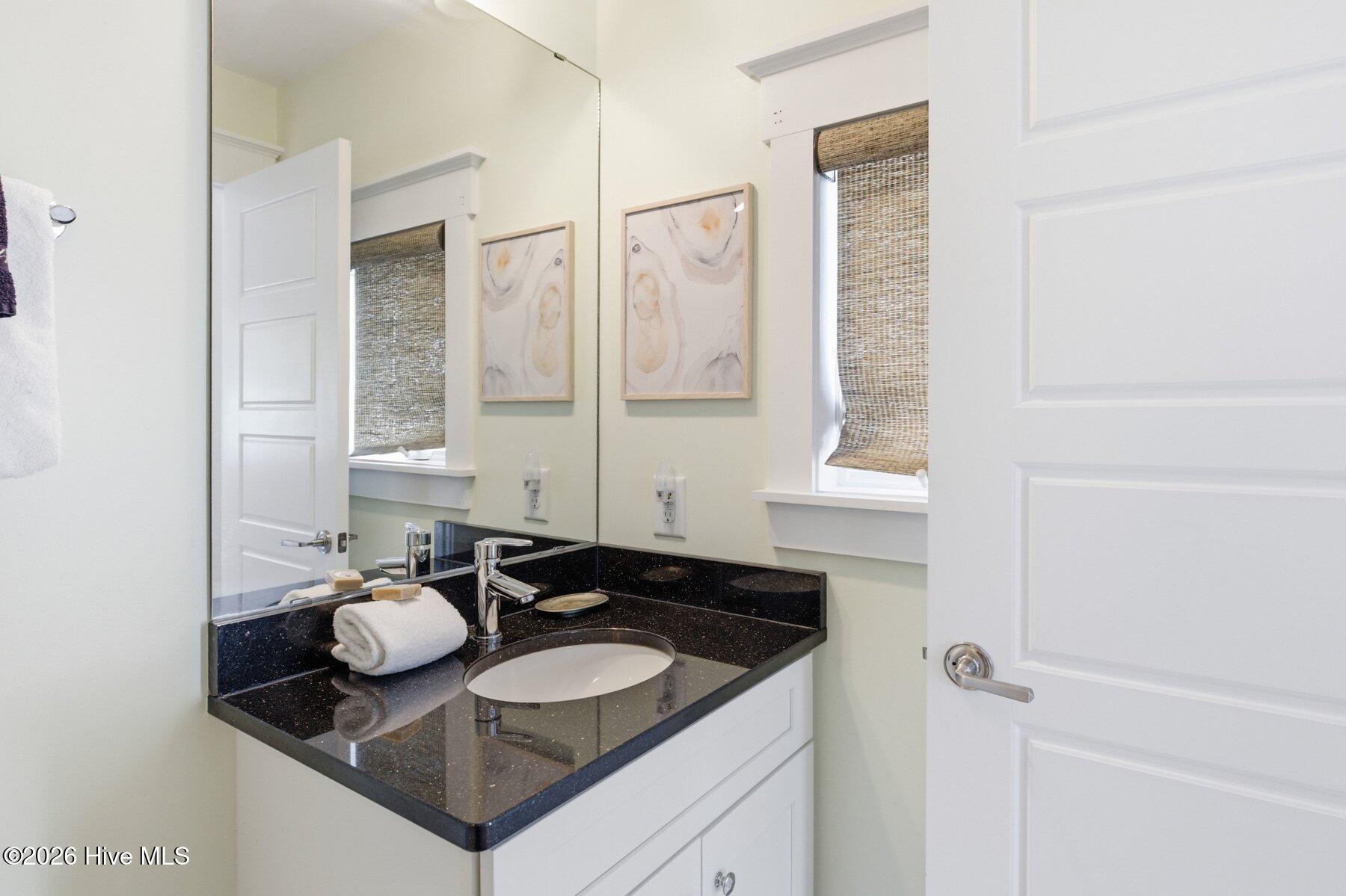 41 Transom Row
