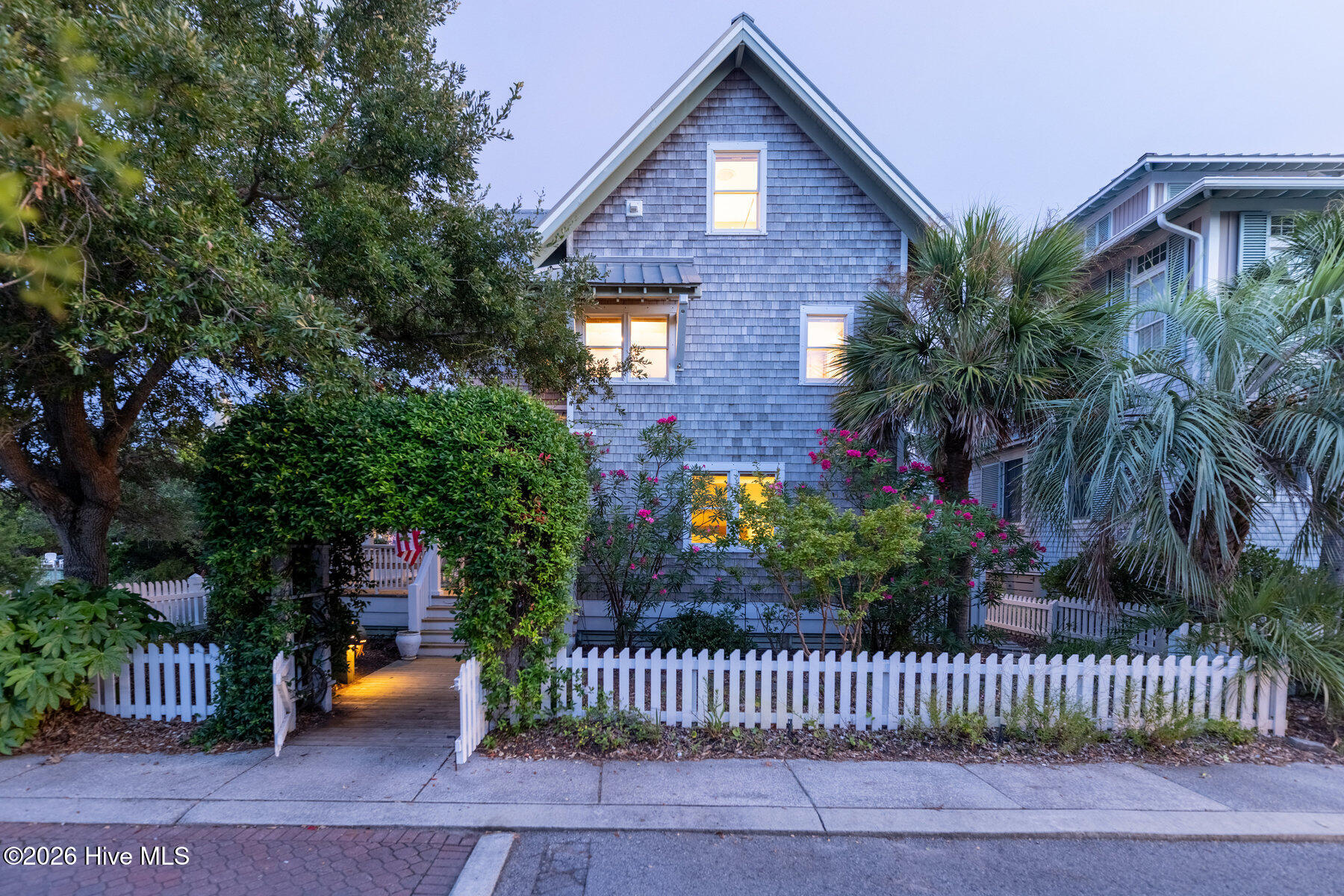 41 Transom Row