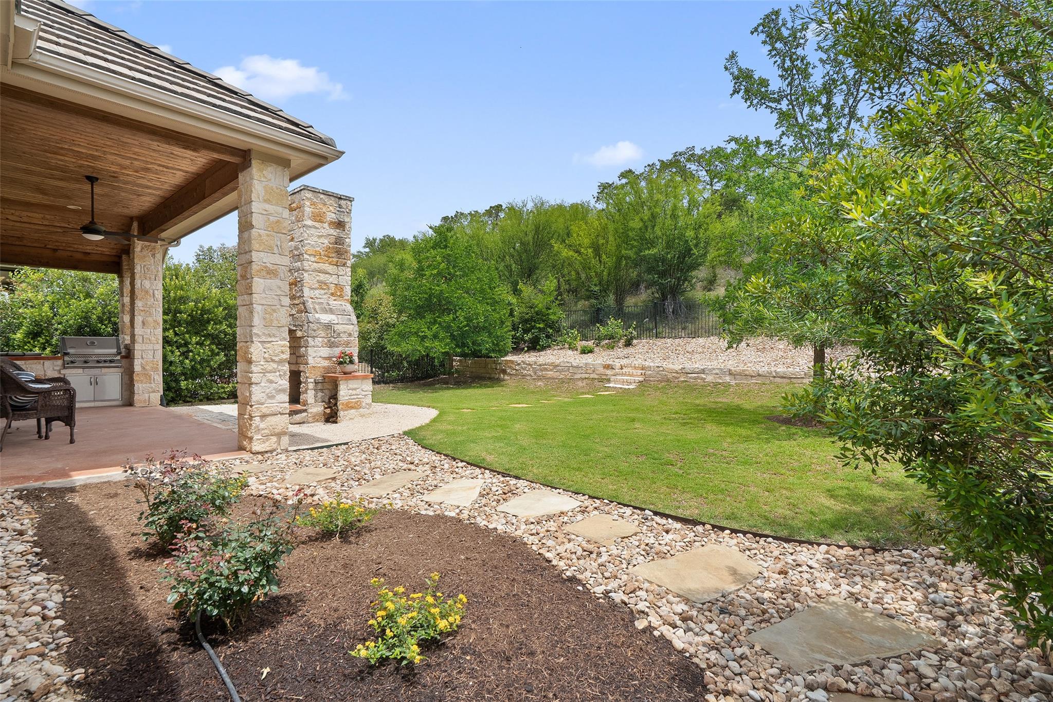 209 Maxwell WAY
