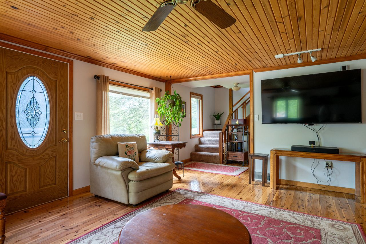 S69W22930 National Ave, Vernon