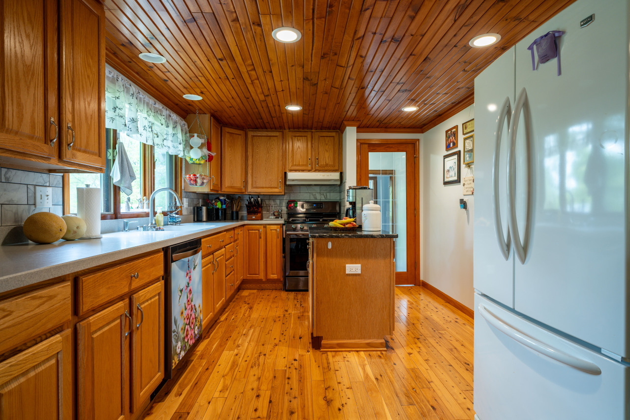 S69W22930 National Ave, Vernon